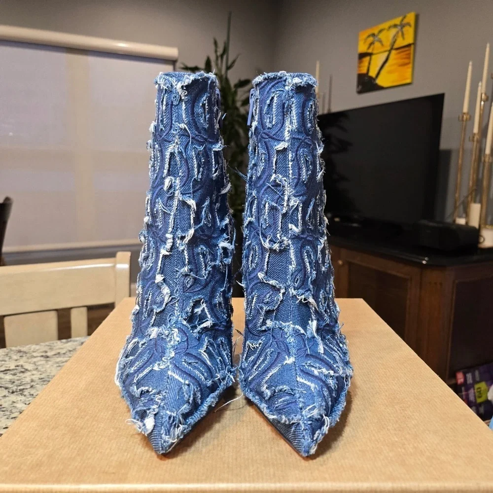 NEW Christian Louboutin So Kate Booty Toile Denim Brode 100mm Size 37 - Picture 3 of 12